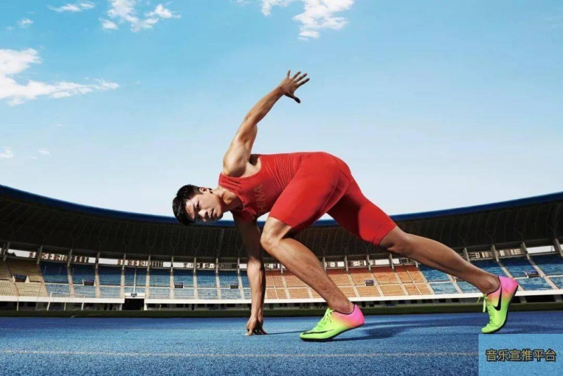 塞尔电台：巴萨和什琴斯尼都有意续约，可能签订1+1新合同